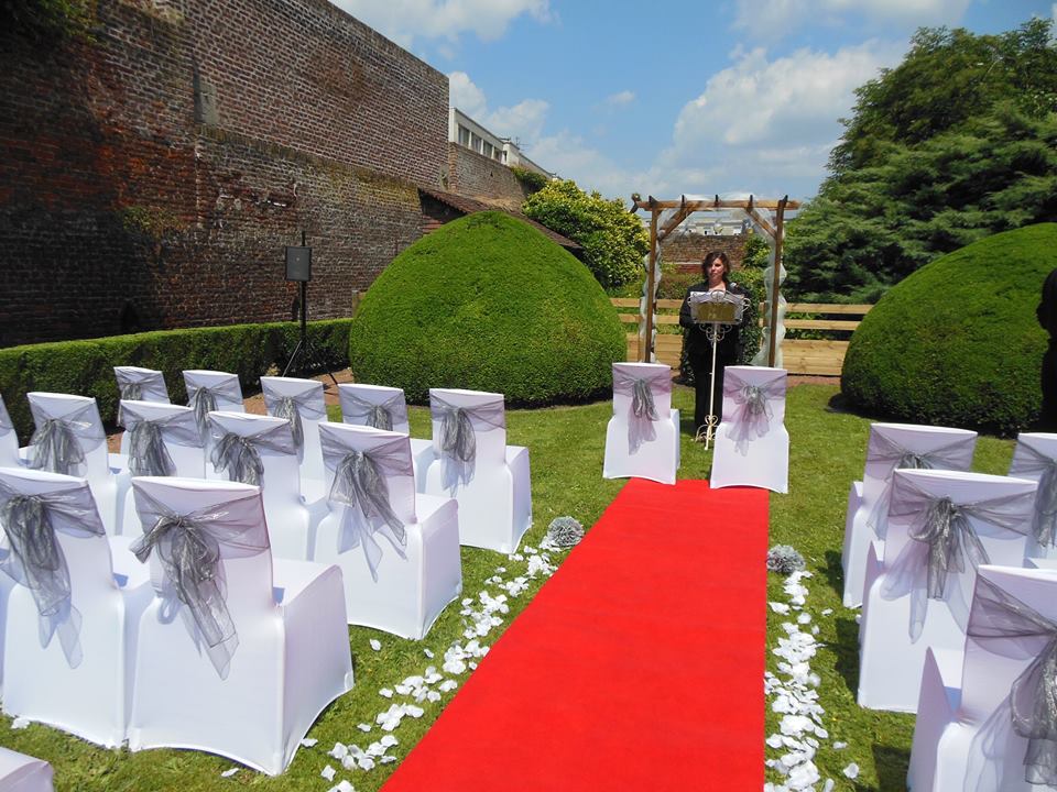 Entree de la mariée  - Officiante de cérémonie laïque de mariage