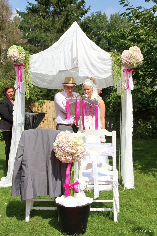 Officiante de cérémonie laïque de mariage